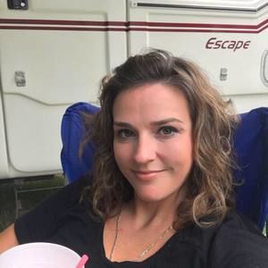 Meet your Posher, Sharon